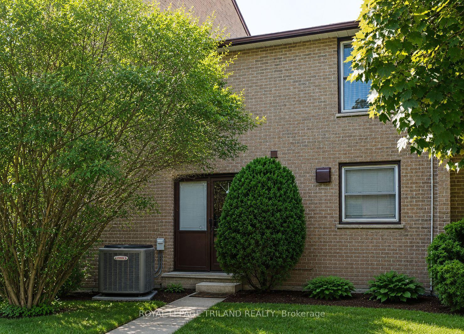 624 Wonderland Road S — photo 1