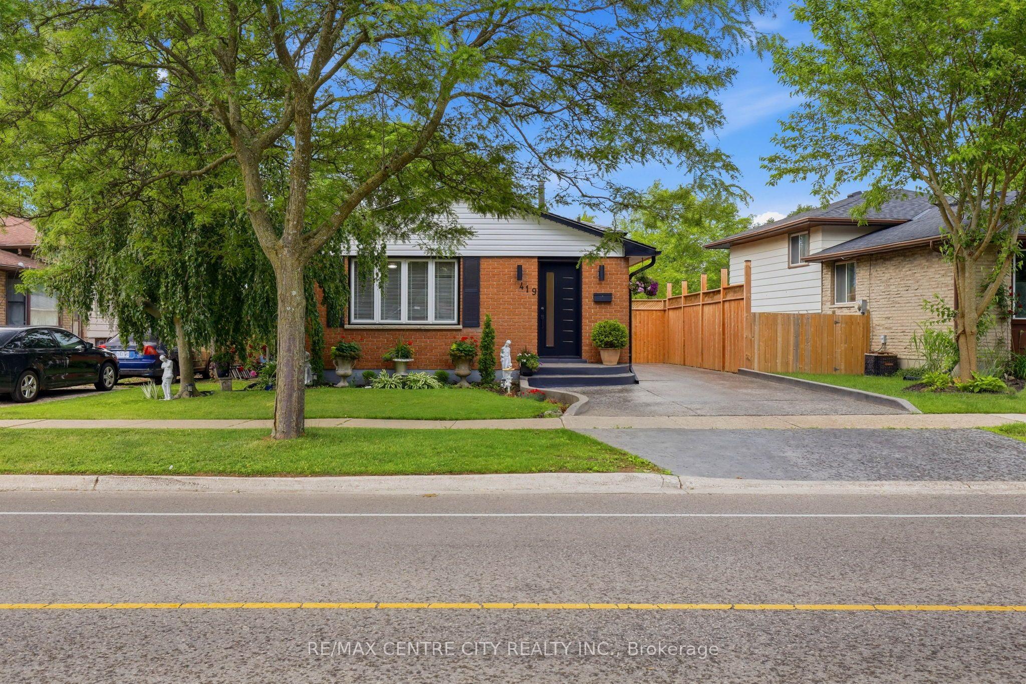 419 Ferndale Avenue — photo 1