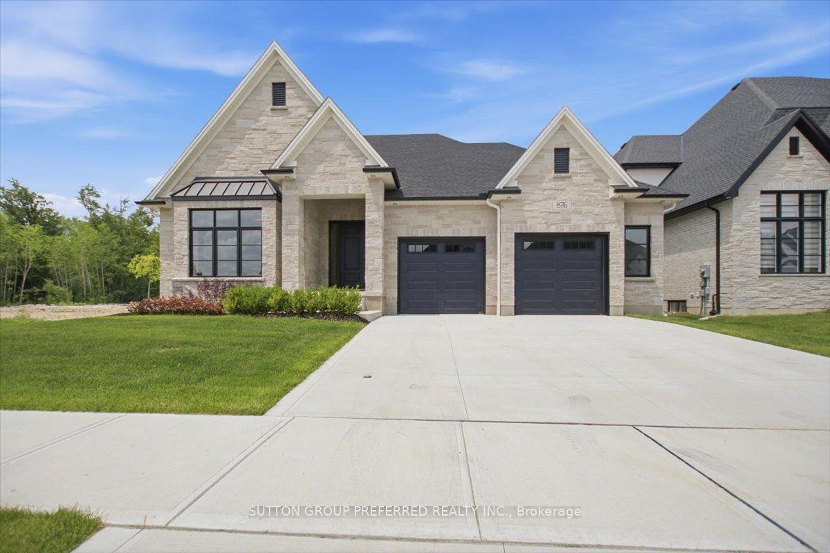 876 EAGLETRACE Drive — photo 1