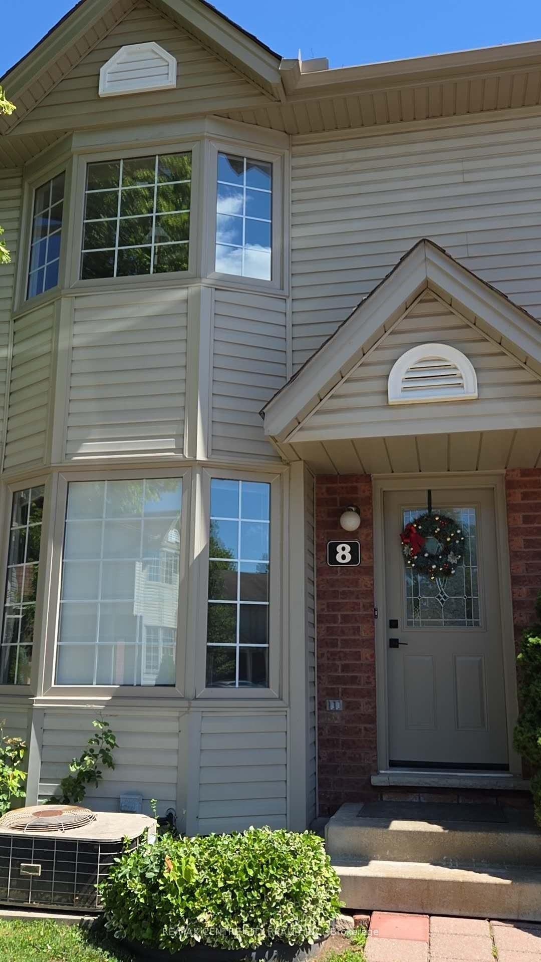 50 Chapman Court, Unit 8 — photo 1