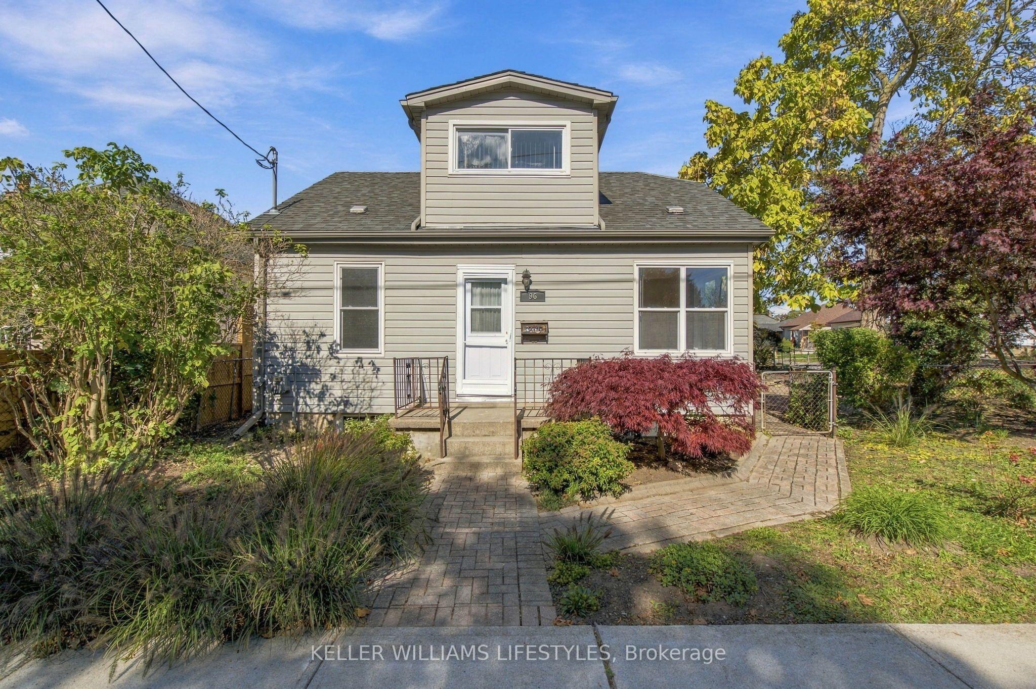 96 Dakin Street — photo 1