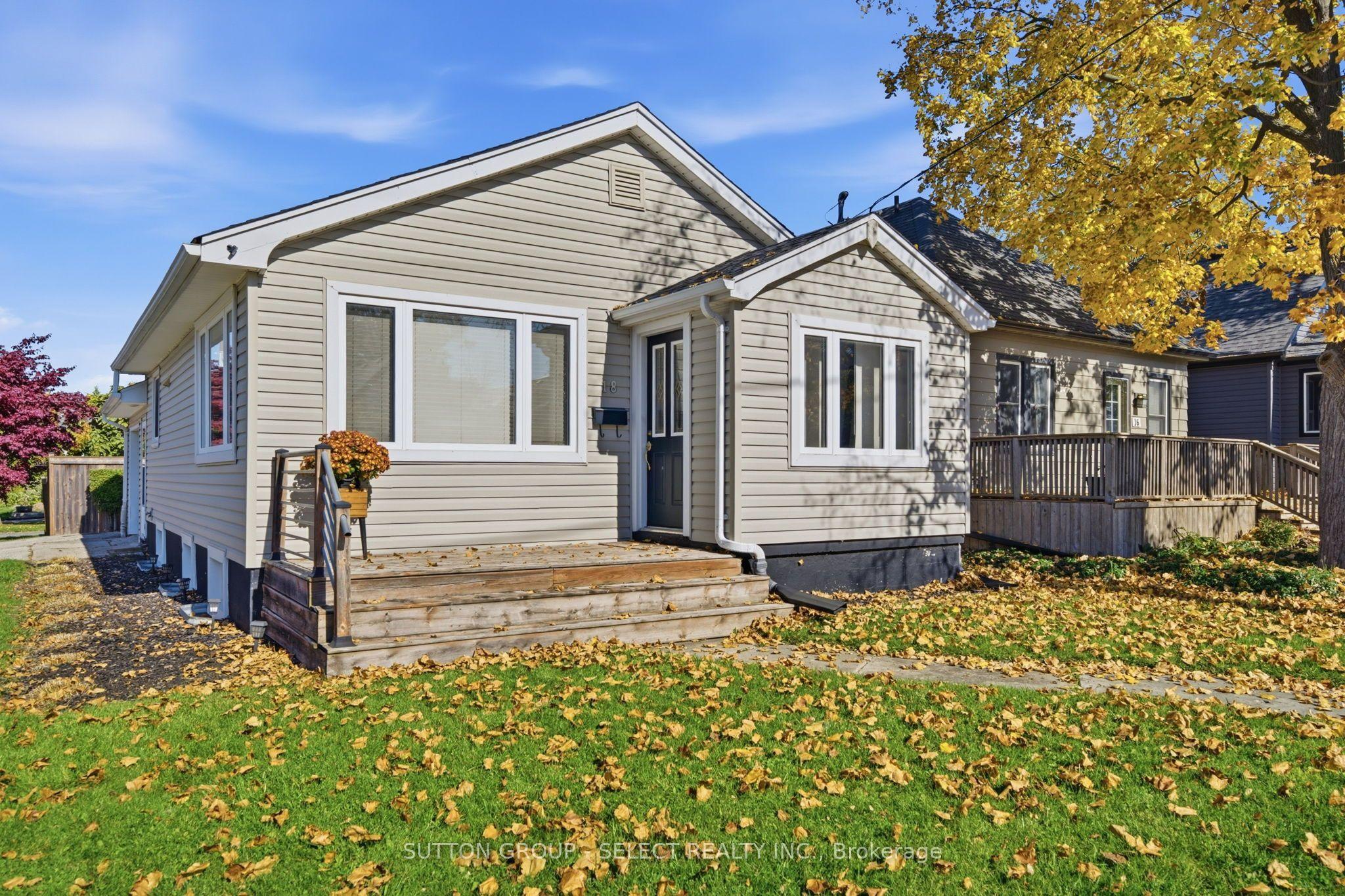 18 Briscoe Street W — photo 1