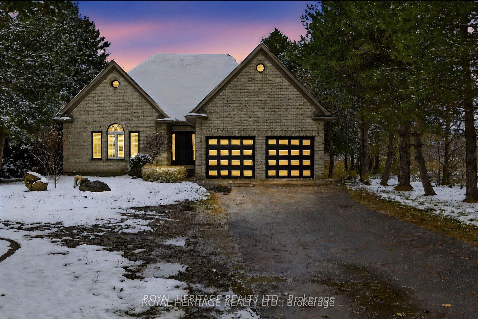 1401 Westdel Bourne Street W — photo 1