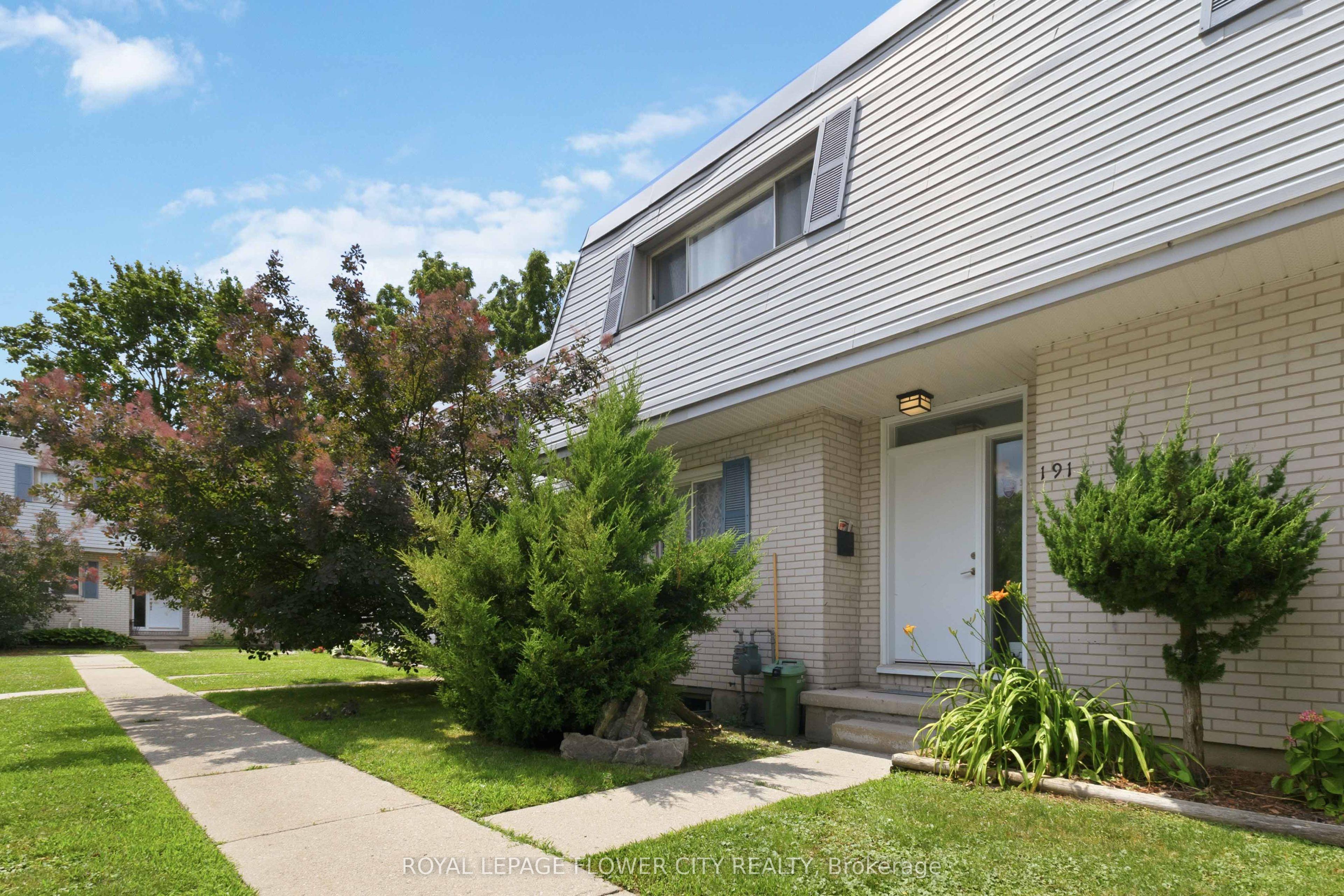 191 Boullee Street — photo 1