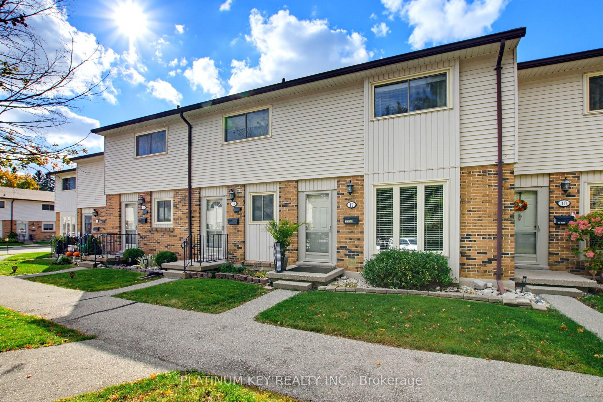 1328 Commissioners Road W, Unit 12 — photo 1