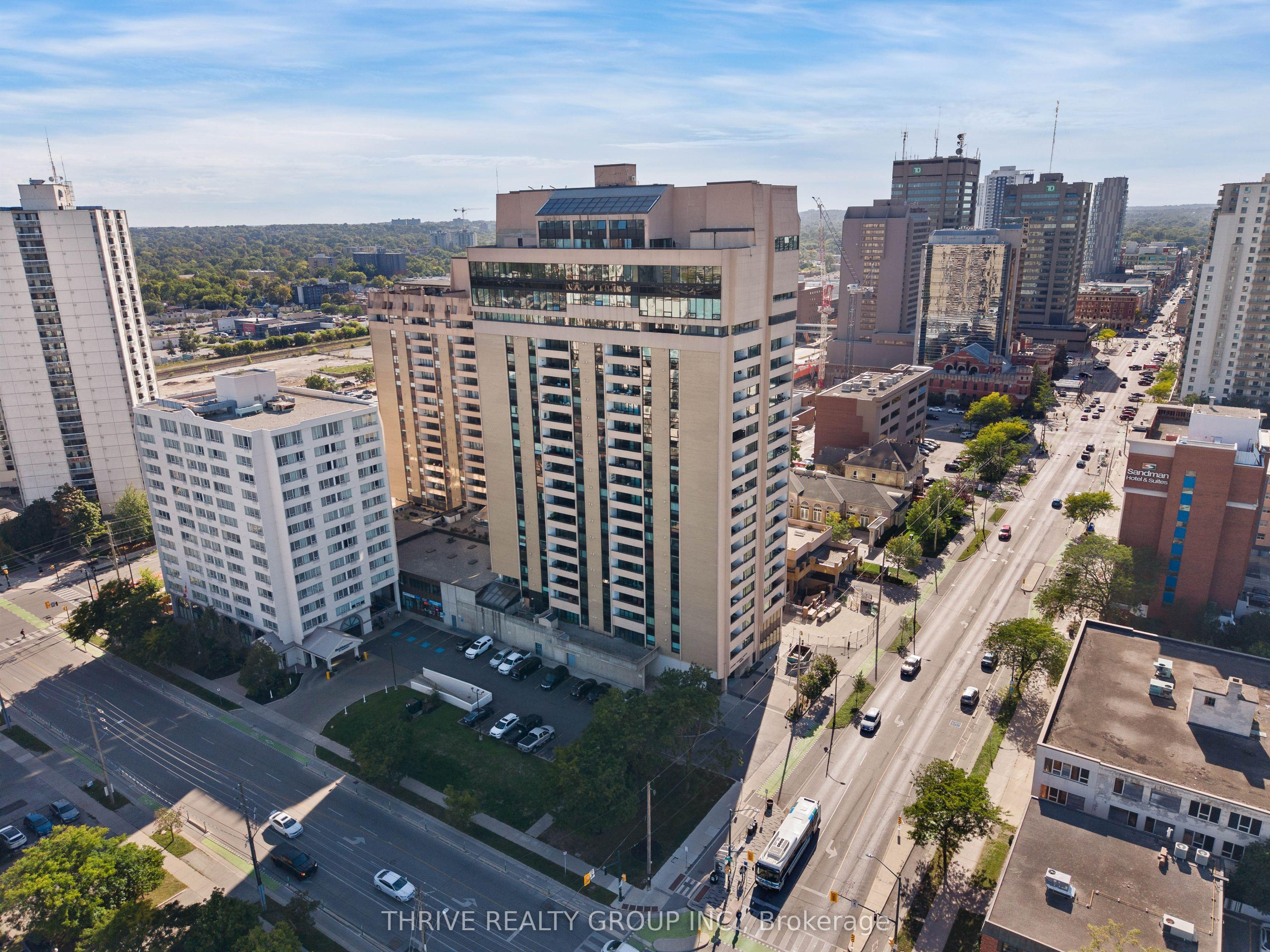 389 Dundas Street, Unit 904 — photo 1