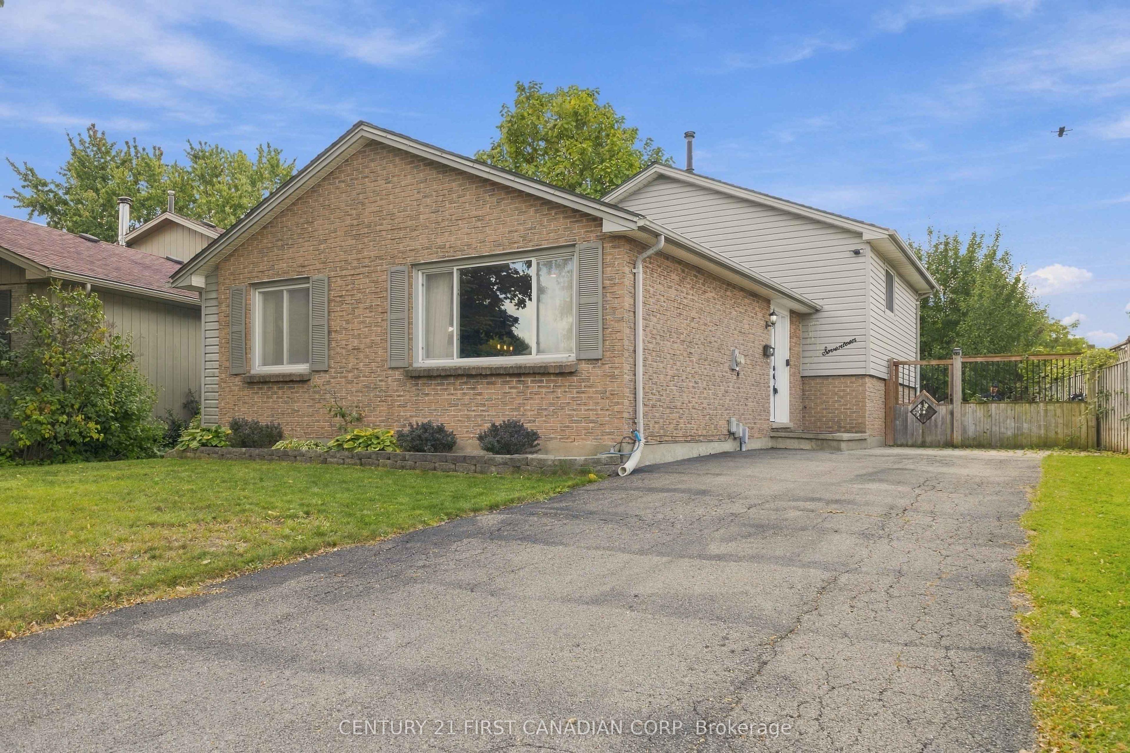 17 ARCHER Crescent — photo 1
