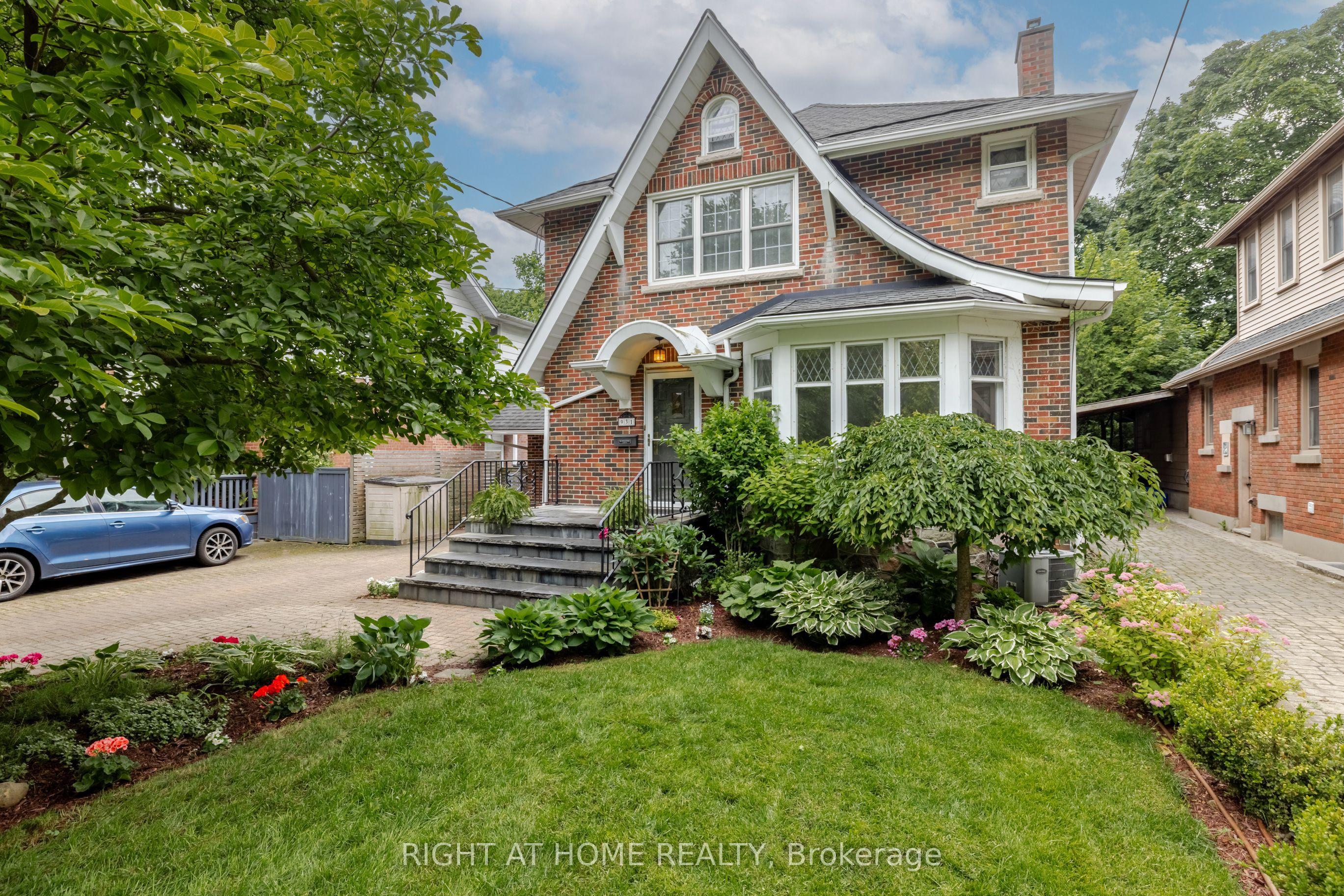 931 Waterloo Street — photo 1