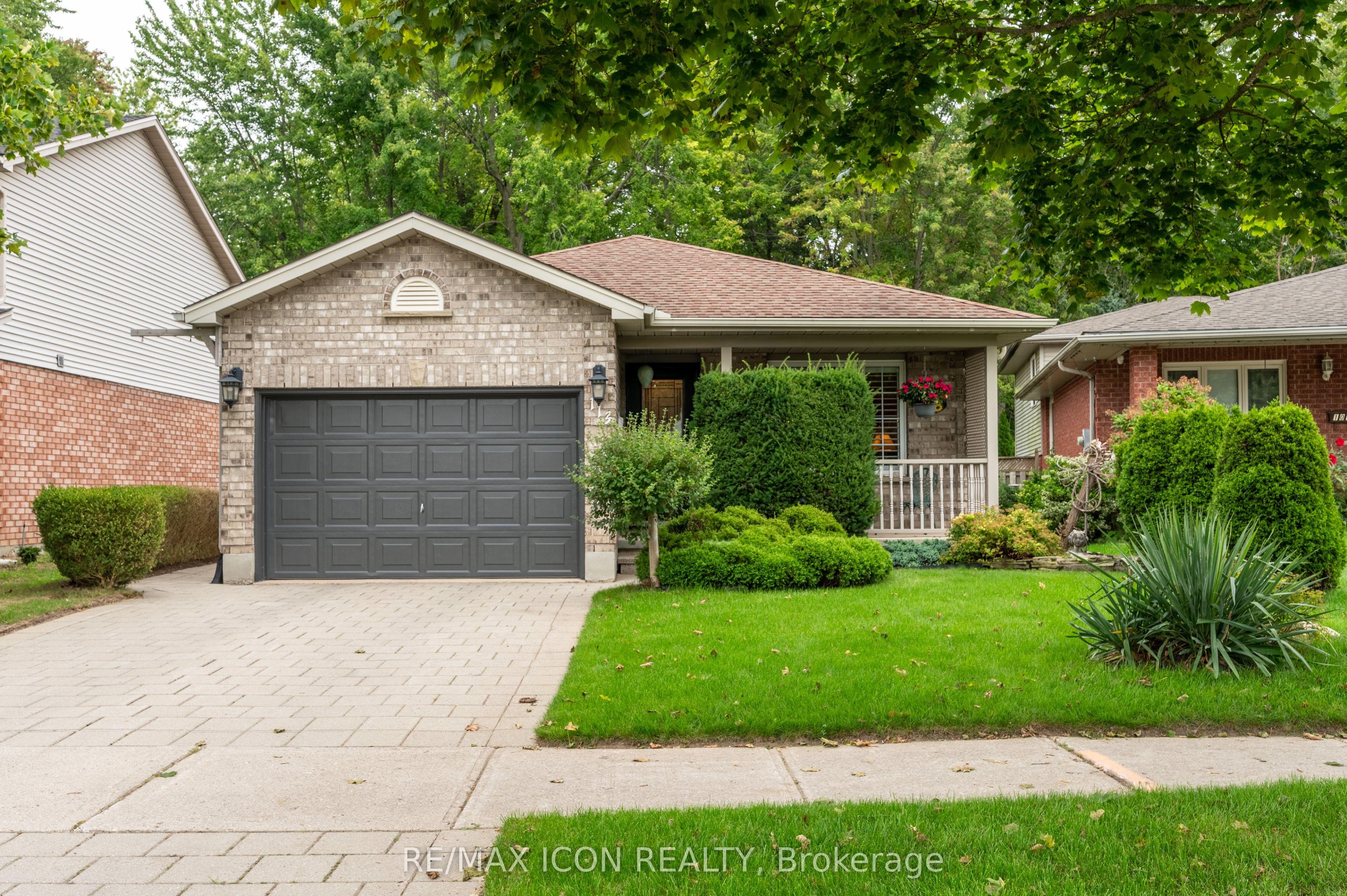 113 Bournemouth Drive — photo 1