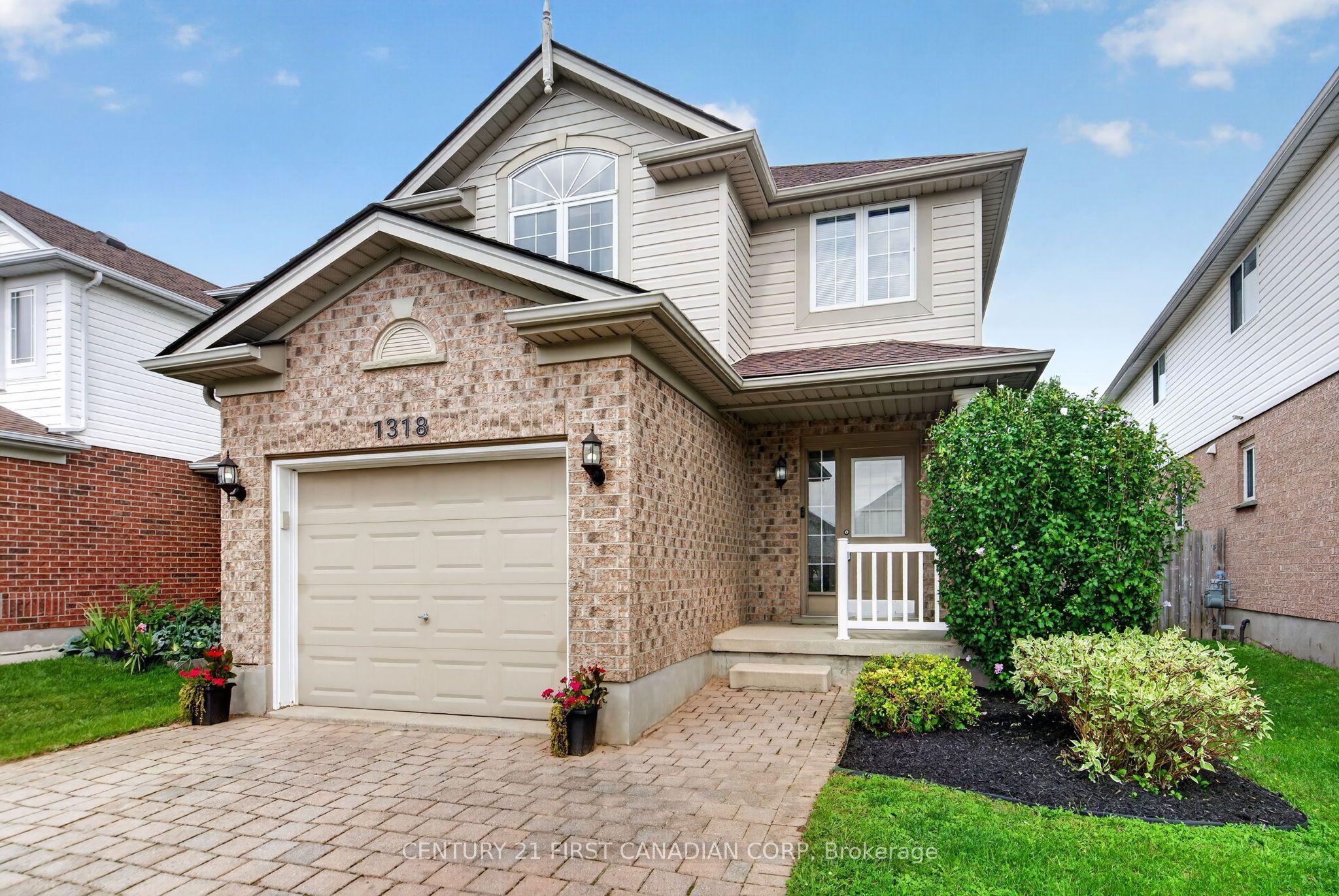 1318 BLACKMAPLE Drive — photo 1