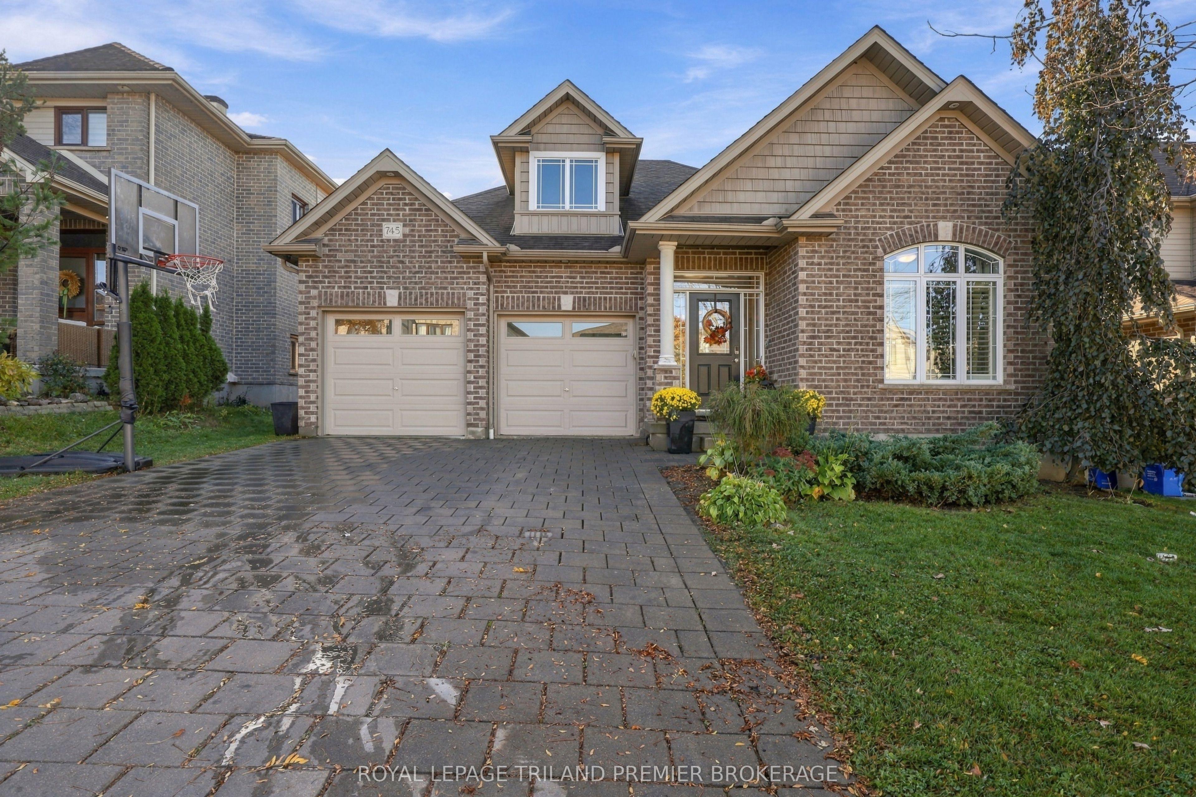 745 Kleinburg Drive — photo 1