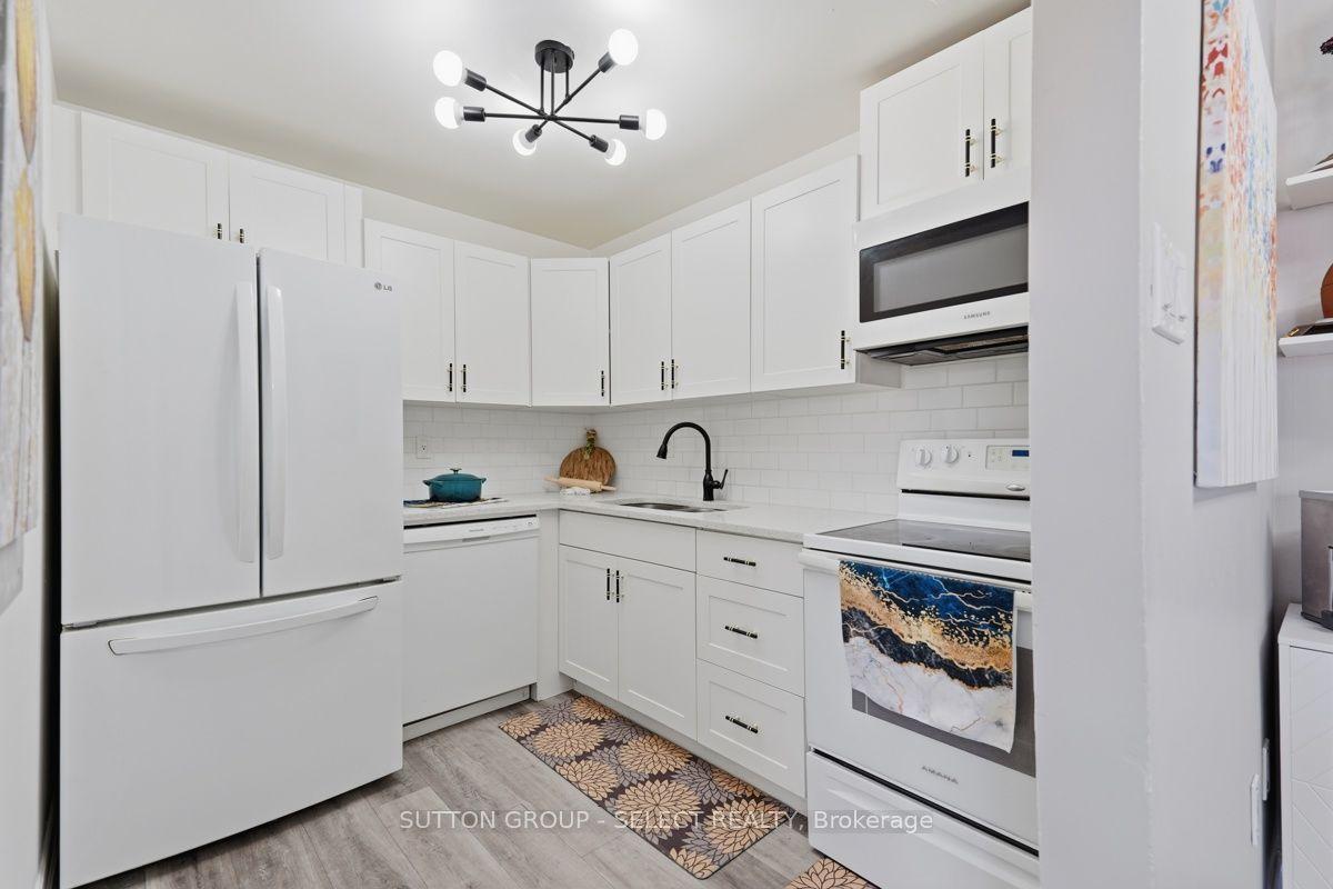 1582 Ernest Avenue, Unit 304 — photo 1