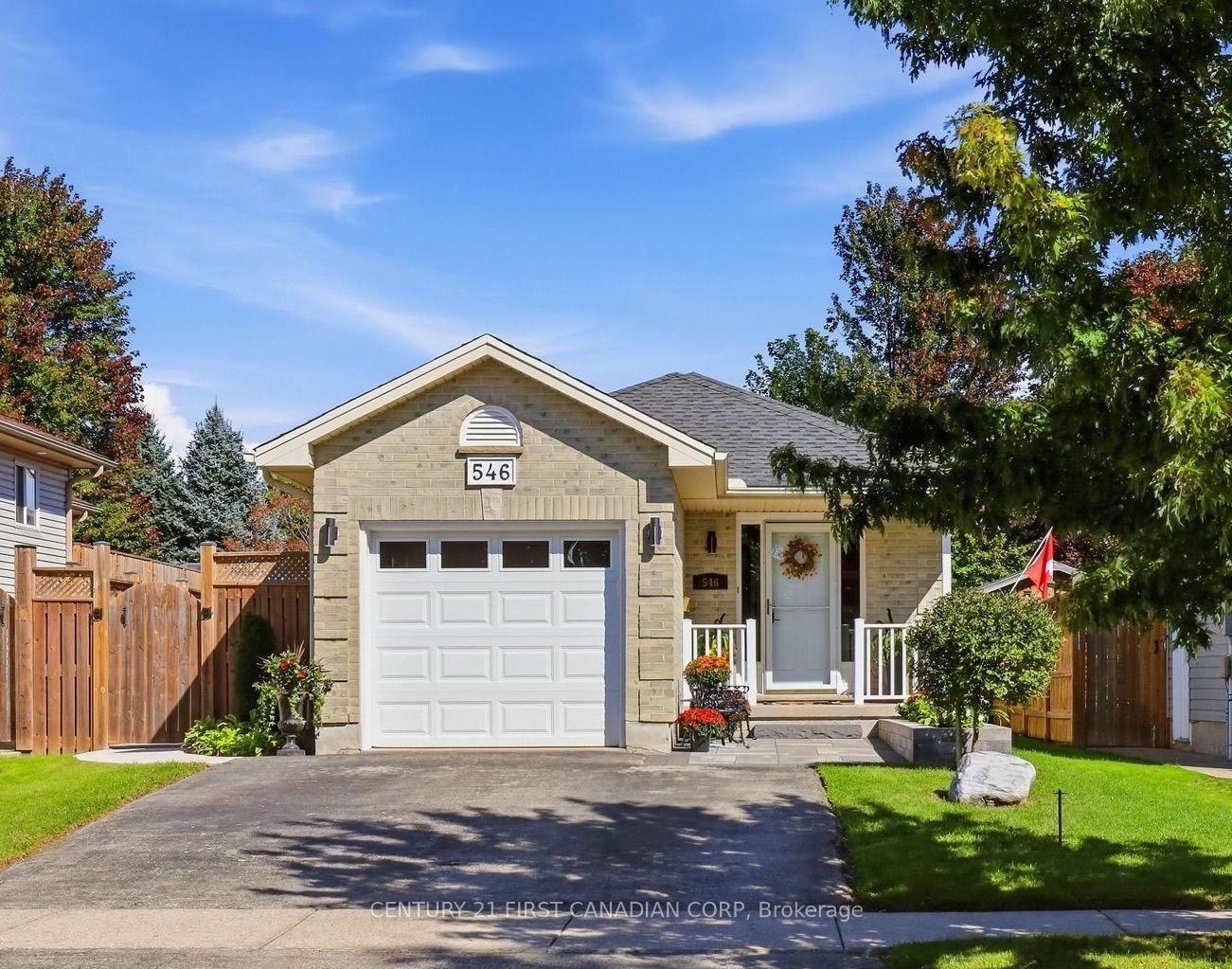 546 Talltree Crescent — photo 1