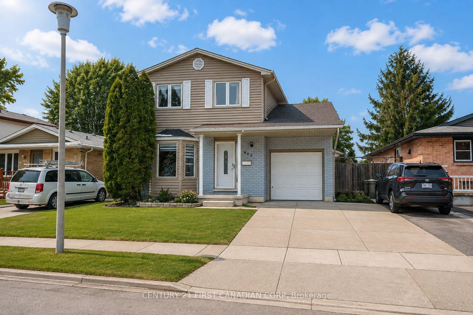 345 Banbury Crescent — photo 1