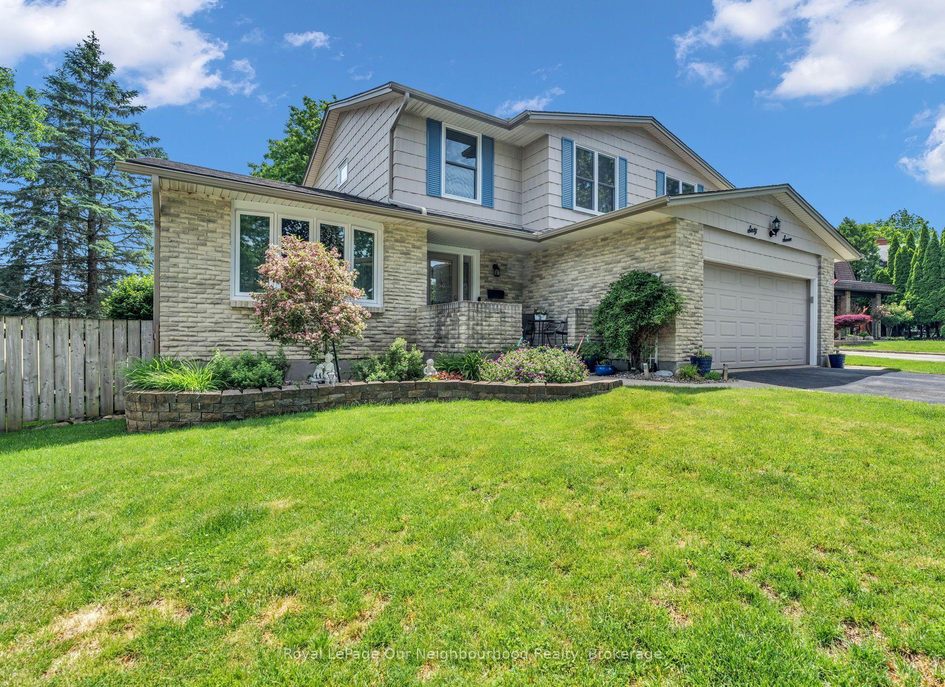 67 Bartlett Crescent — photo 1