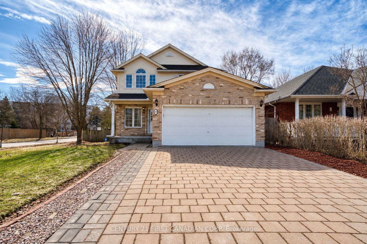 89 Mctaggart Court — photo 1