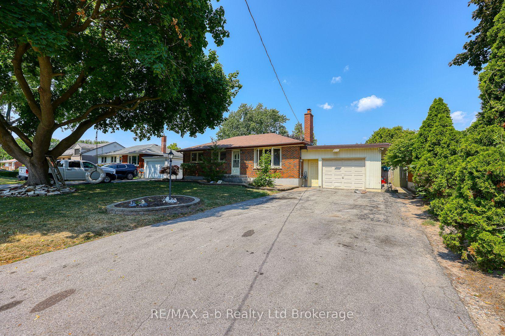6752 Beattie Street — photo 1