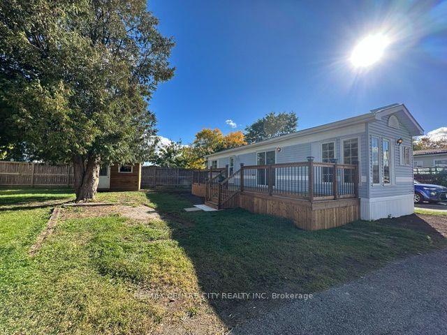 2189 Dundas Street E, Unit 111 — photo 1