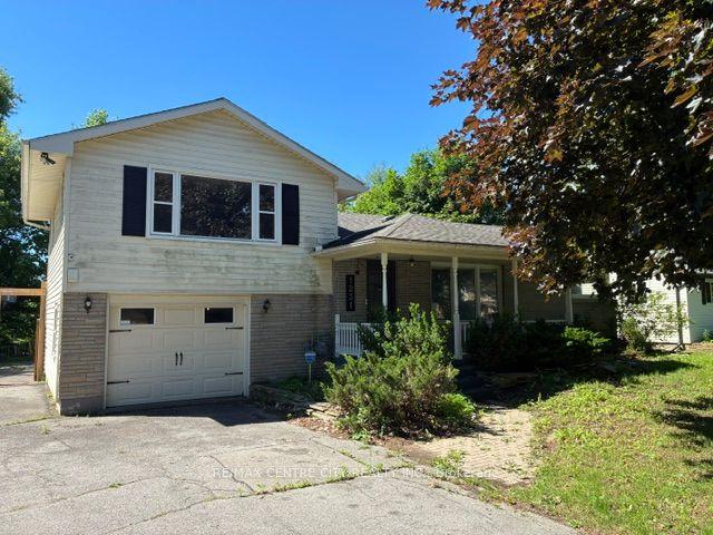 1231 Sunningdale Road E — photo 1