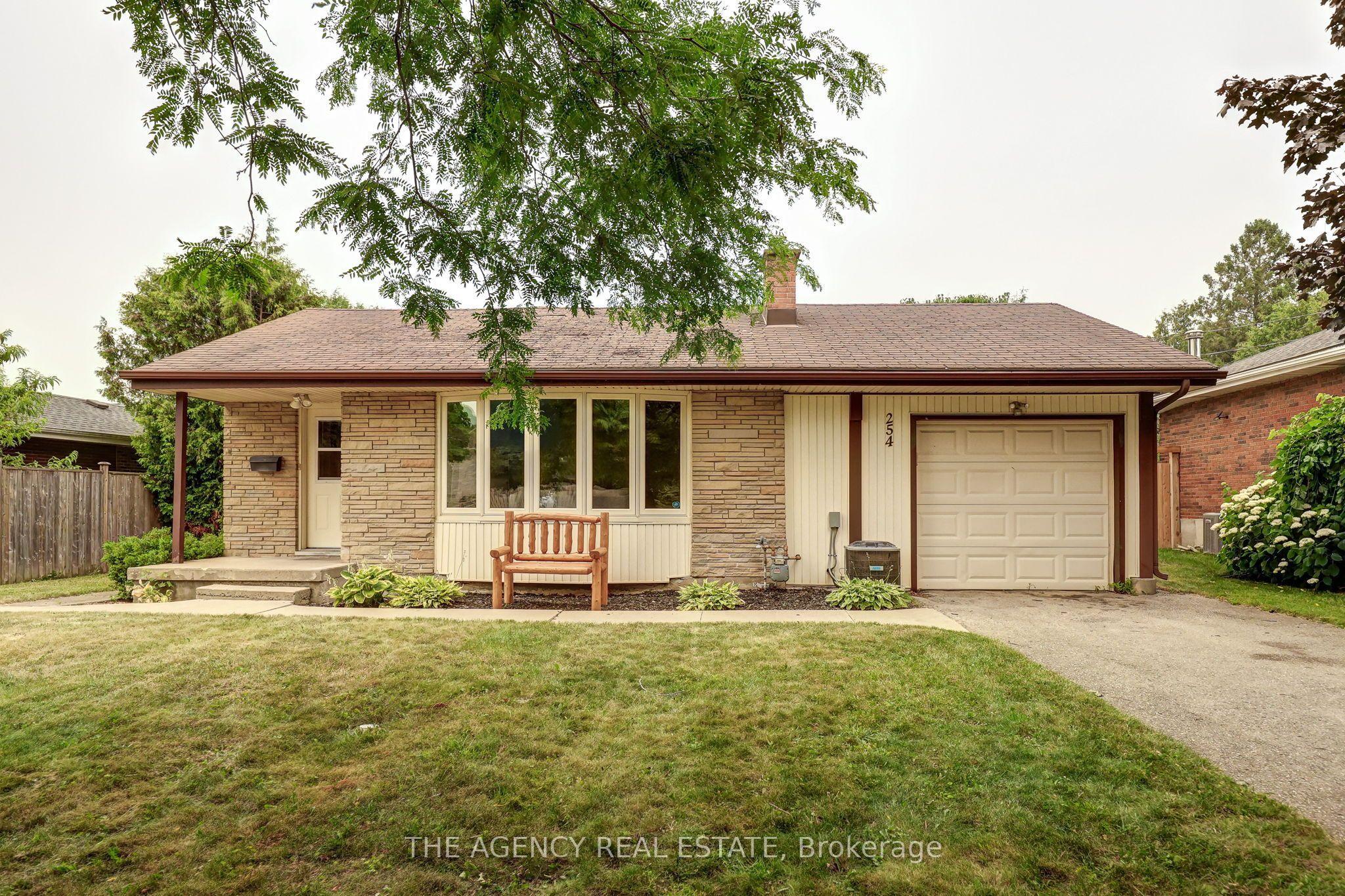 254 King Edward Avenue — photo 1