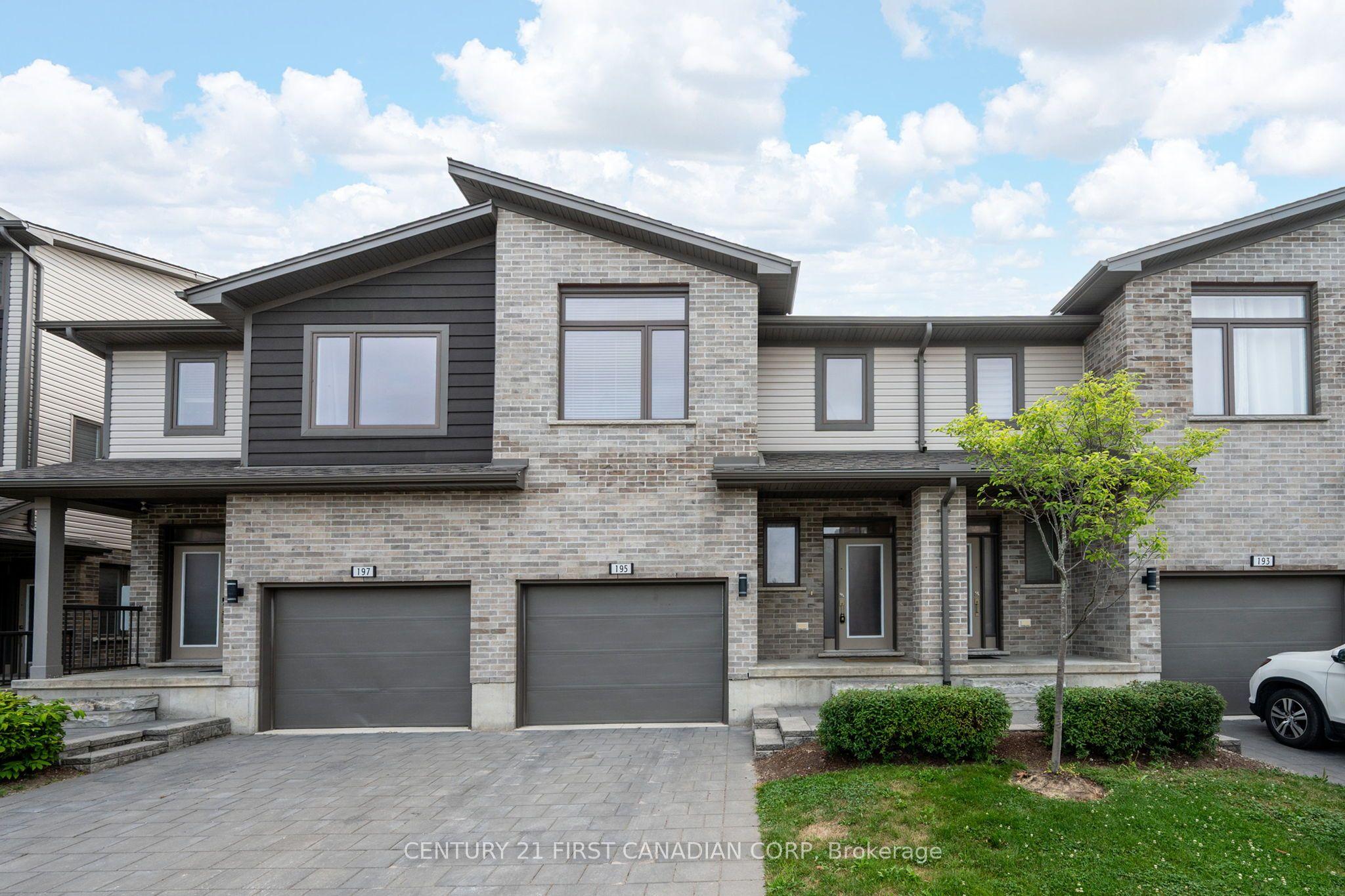 1960 Dalmagarry Road, Unit 195 — photo 1