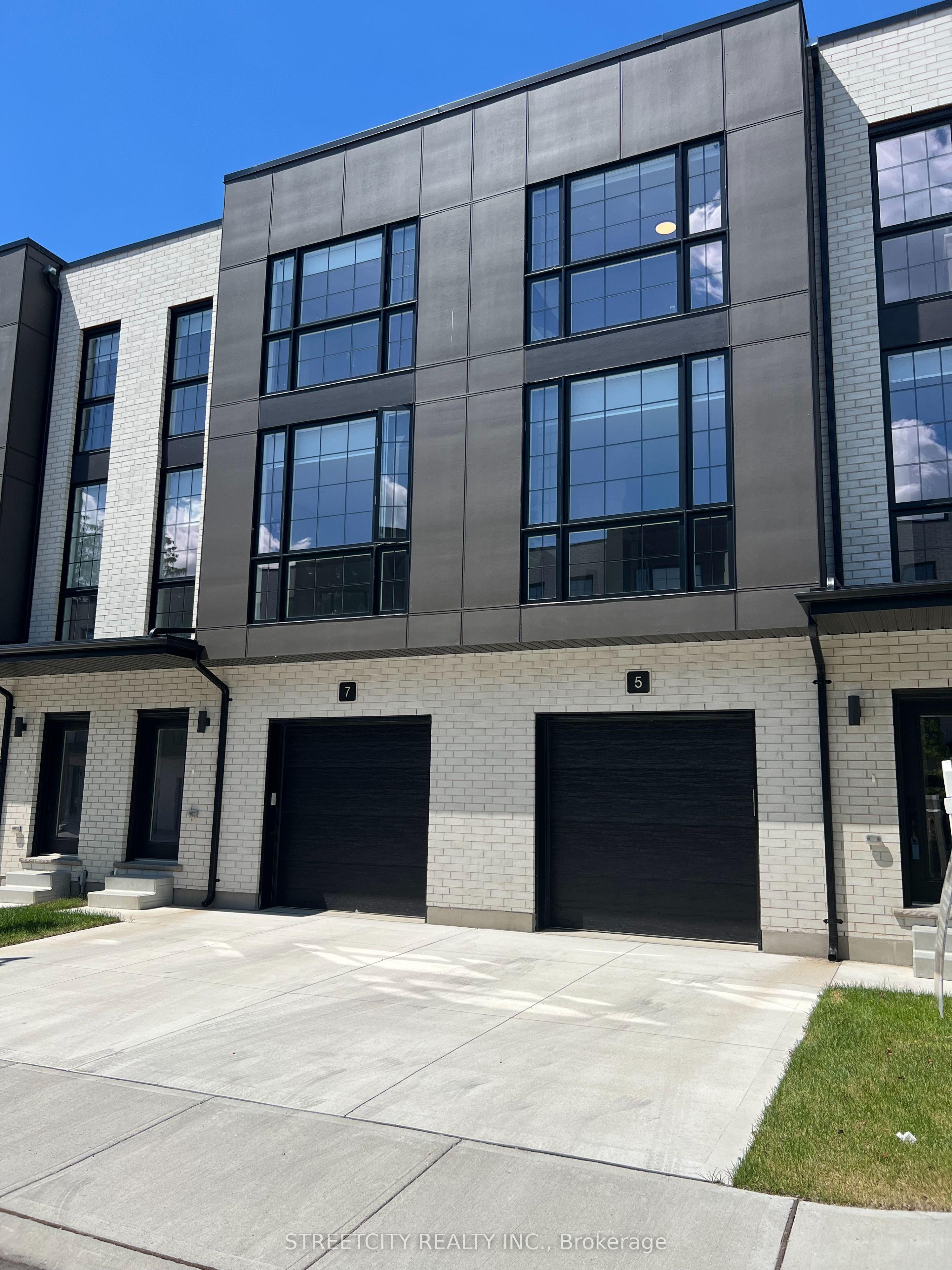 2500 MAIN Street, Unit 9 — photo 1