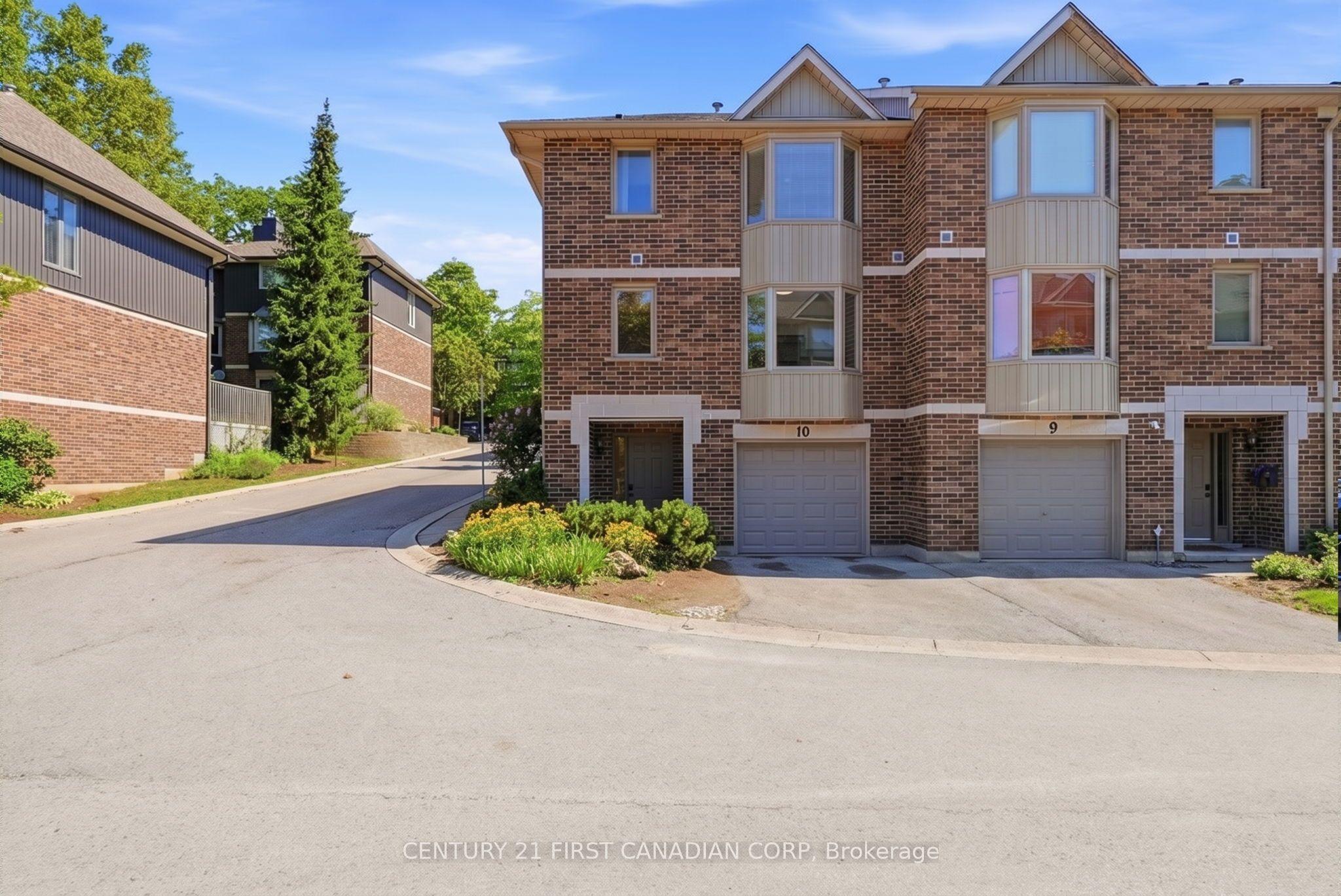 1548 Richmond Street, Unit 10 — photo 1
