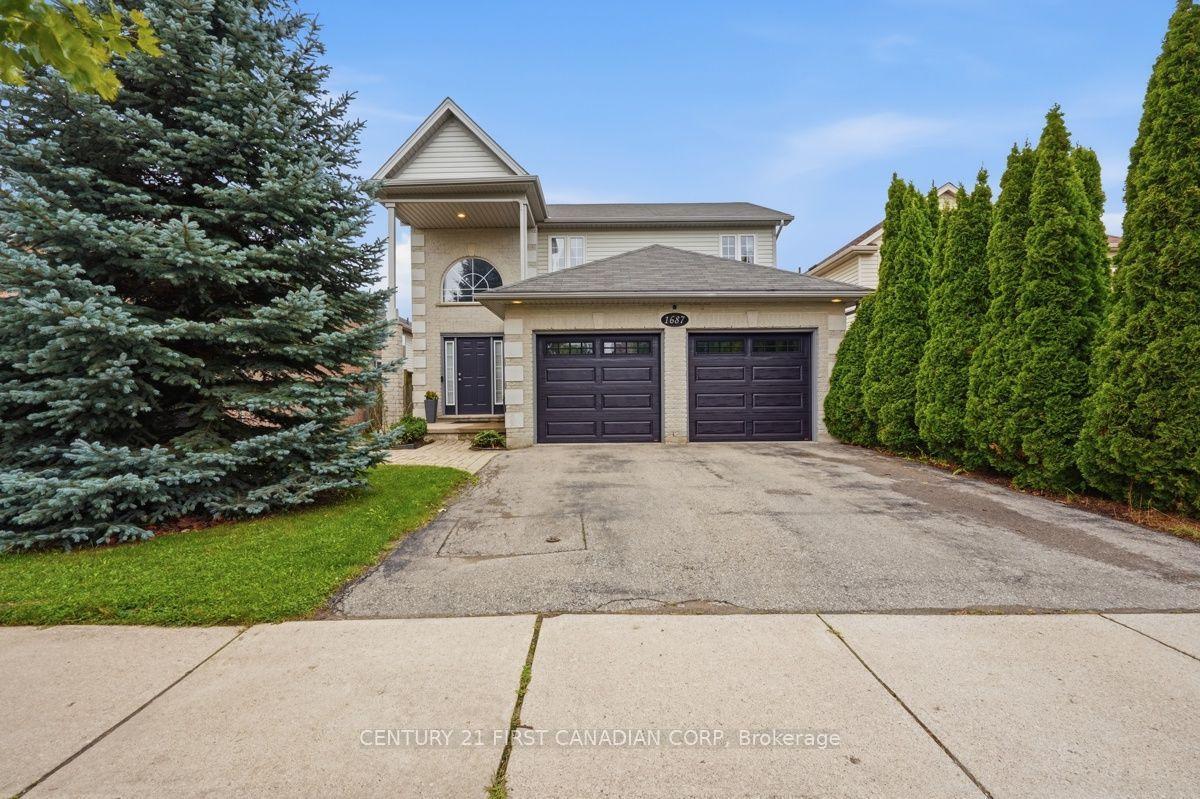 1687 Coronation Drive — photo 1