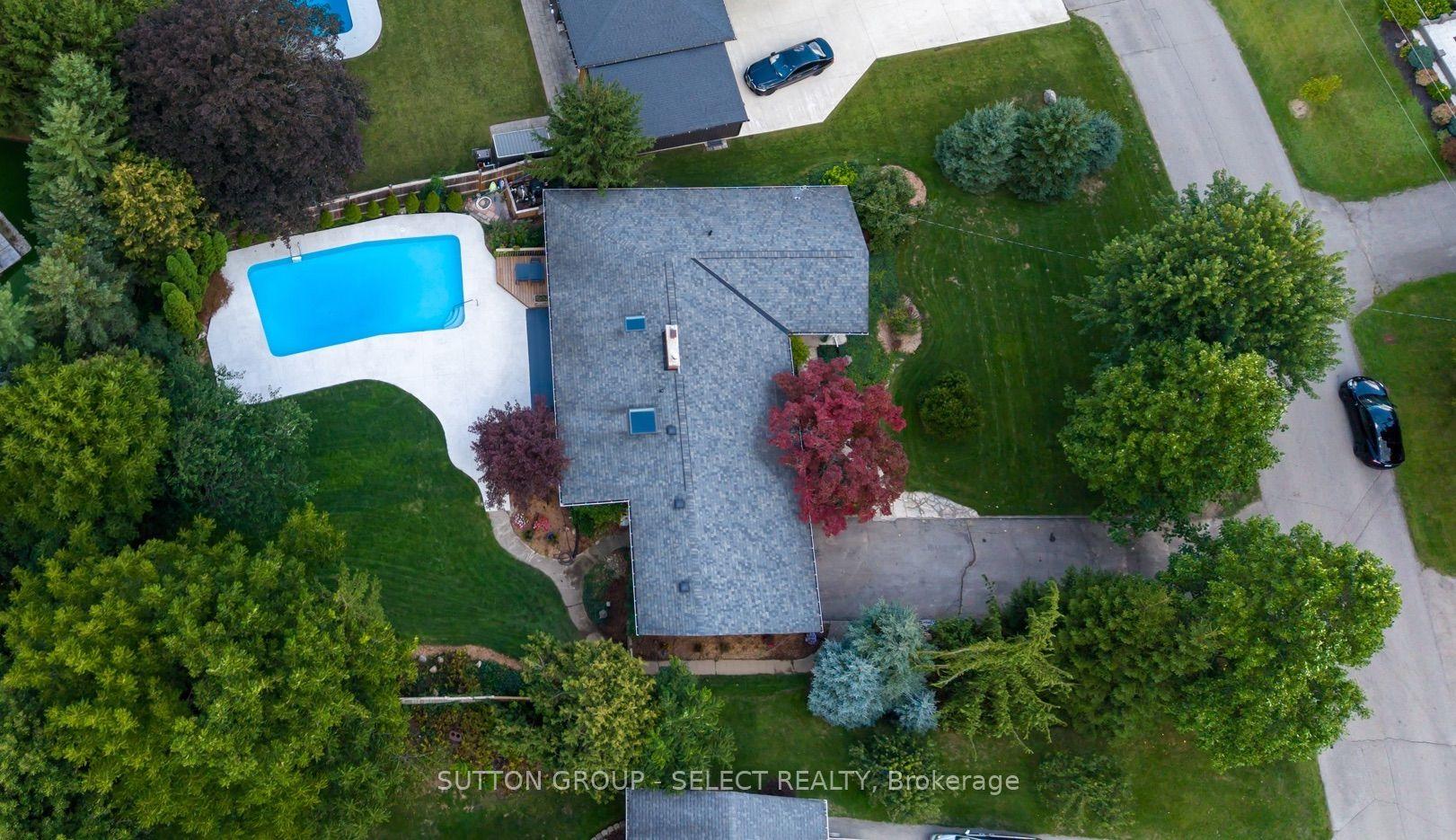 10 Northcrest Drive — photo 1
