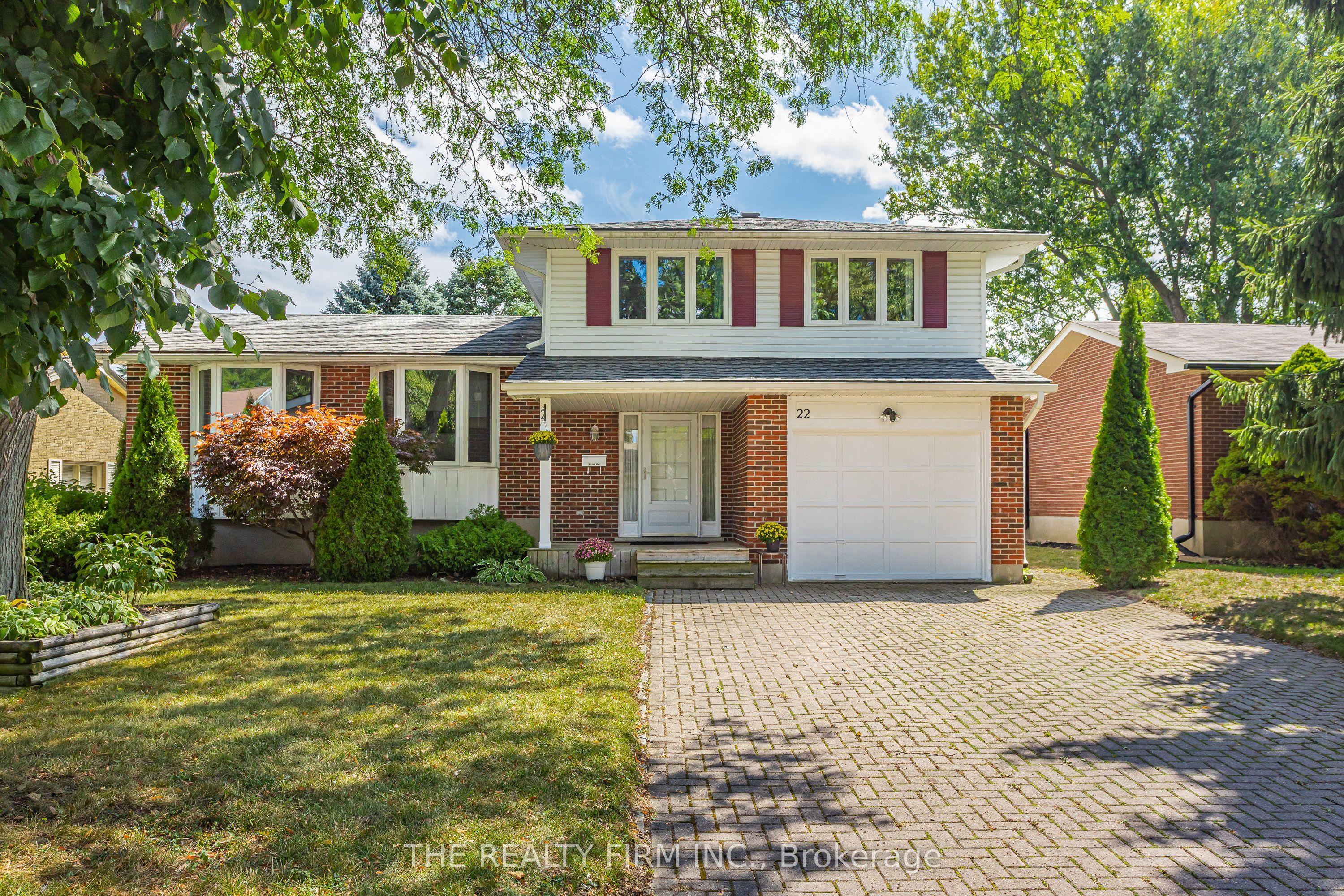 22 Milford Crescent — photo 1