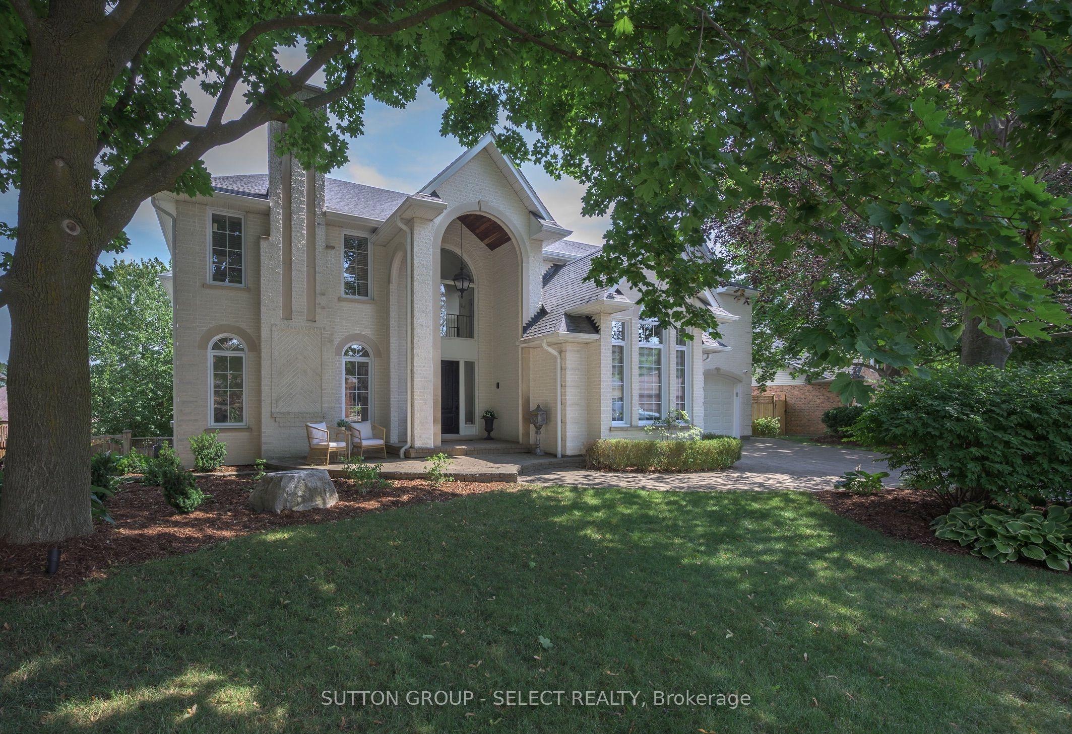 39 Butternut Grove — photo 1