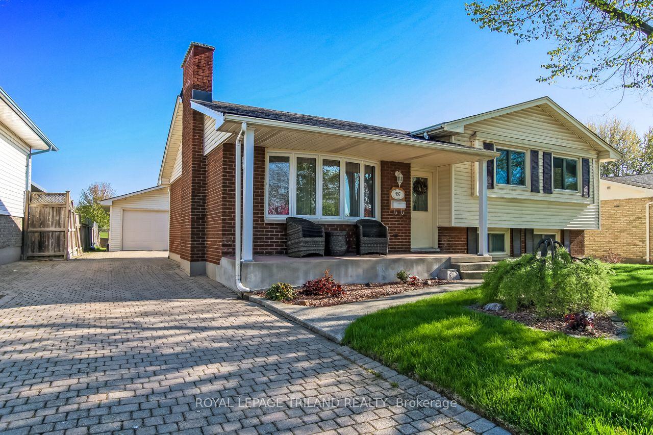 997 Osgoode Drive — photo 1