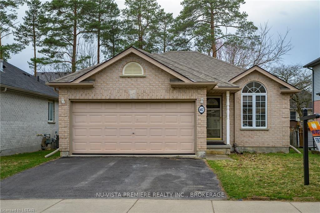 602 SPRUCEWOOD Drive — photo 1