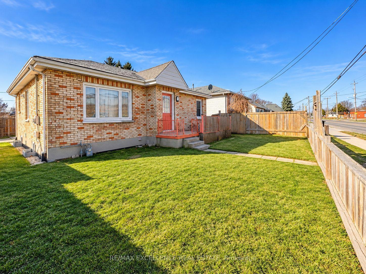 1227 Trafalgar Street — photo 1