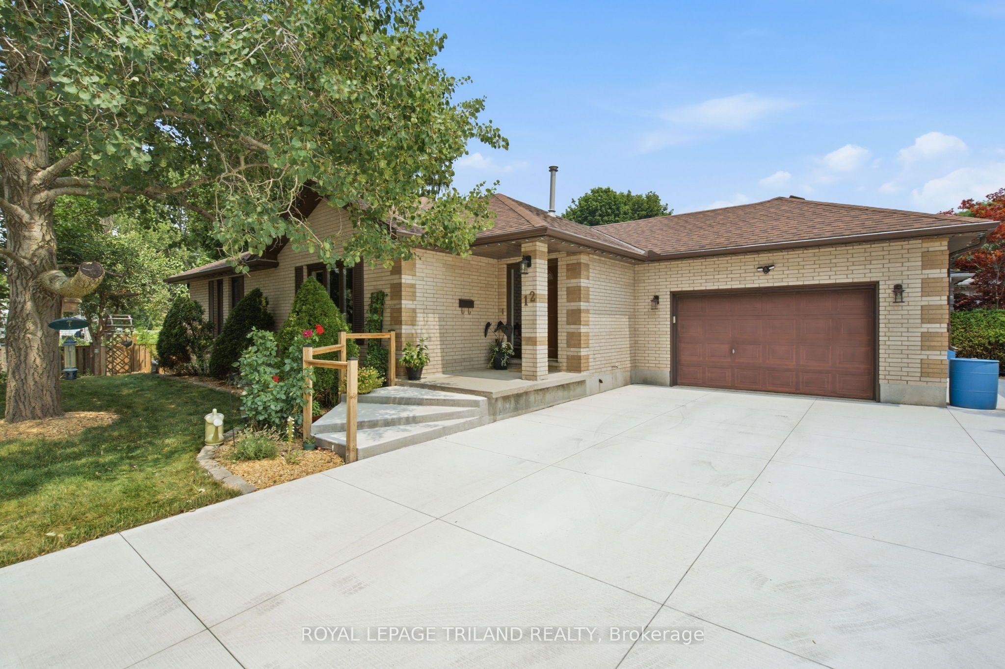 12 Shepherd Avenue — photo 1